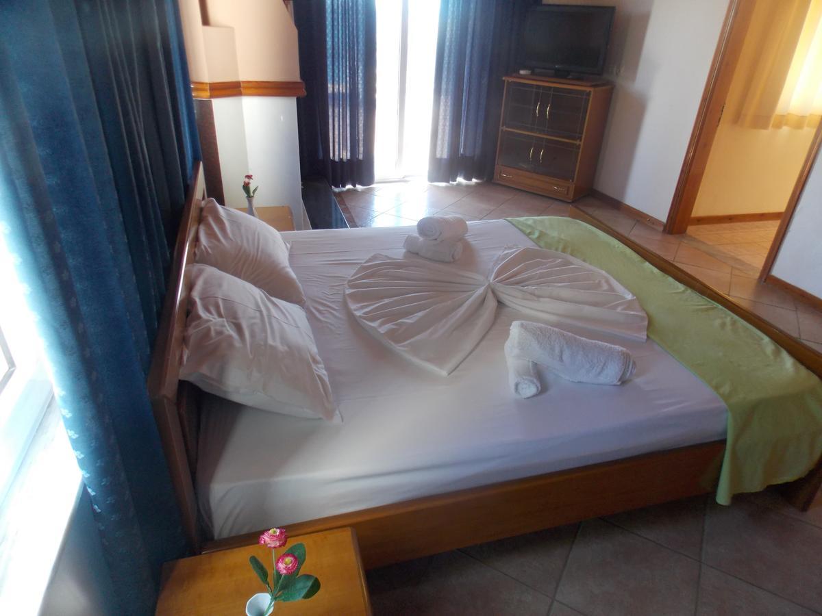 Hotel Dea Sarandë 외부 사진