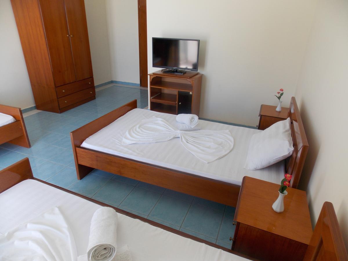 Hotel Dea Sarandë 외부 사진