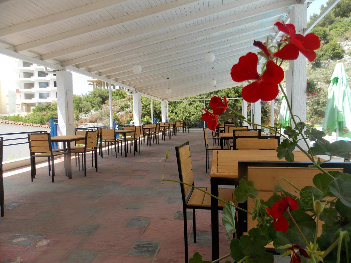 Hotel Dea Sarandë 외부 사진