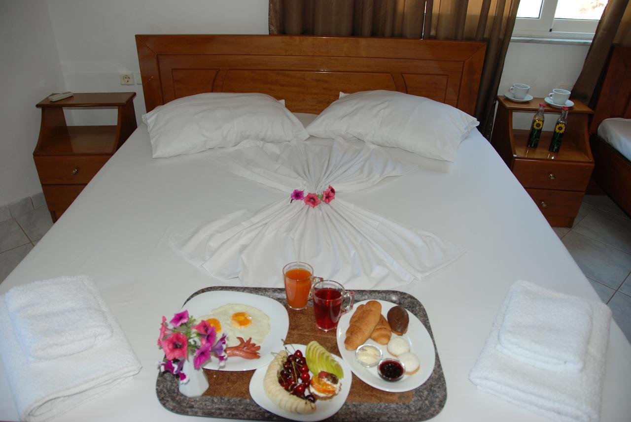Hotel Dea Sarandë 외부 사진