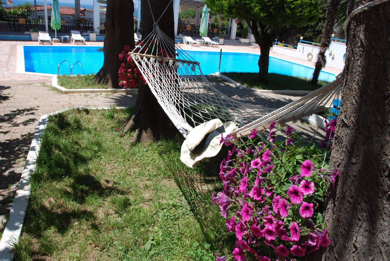 Hotel Dea Sarandë 외부 사진