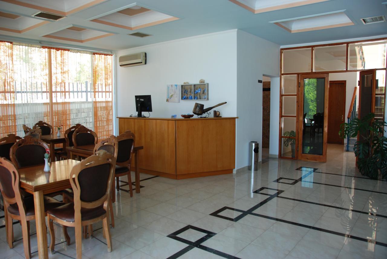Hotel Dea Sarandë 외부 사진